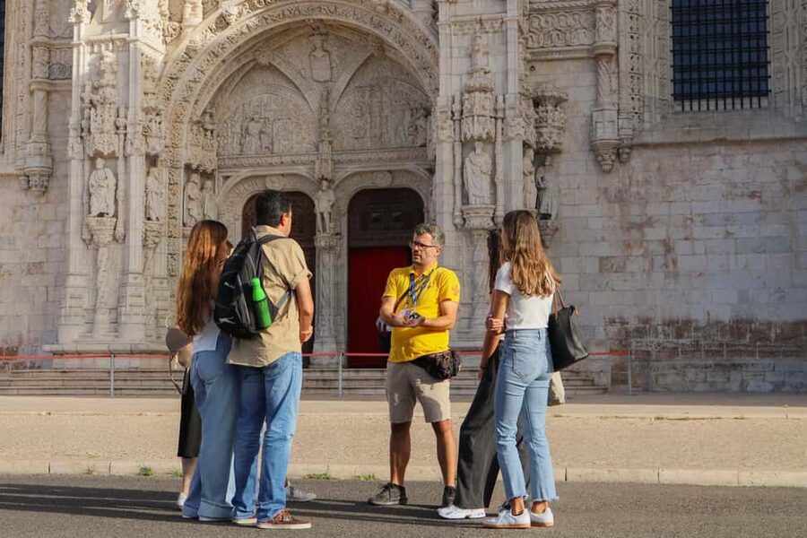 Lisbon: Historical Walking Tour with Jeronimos Monastery - Why Jerónimos Monastery deserves the full morning
