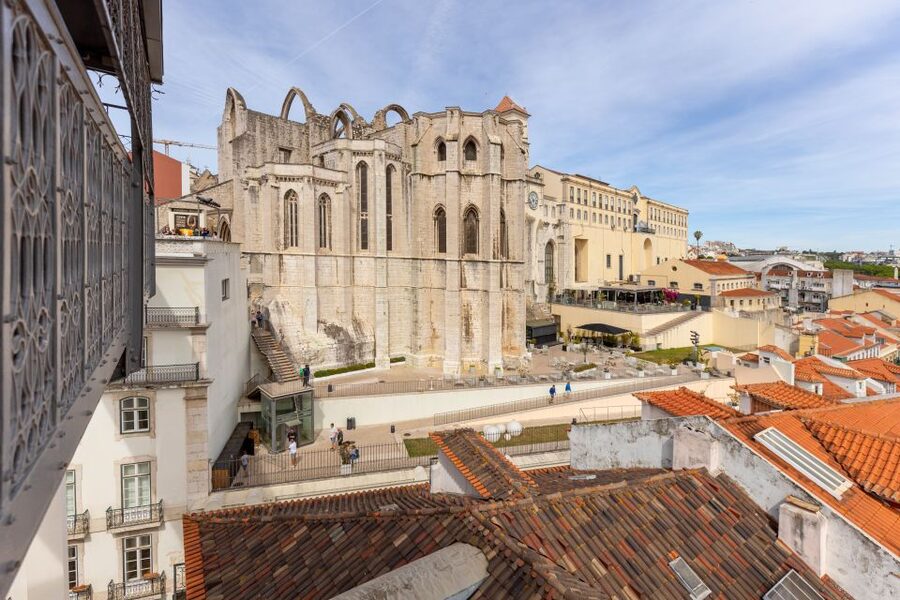 Lisbon: History, Stories and Lifestyle Walking Tour - San Roque and Lisbon’s religious art