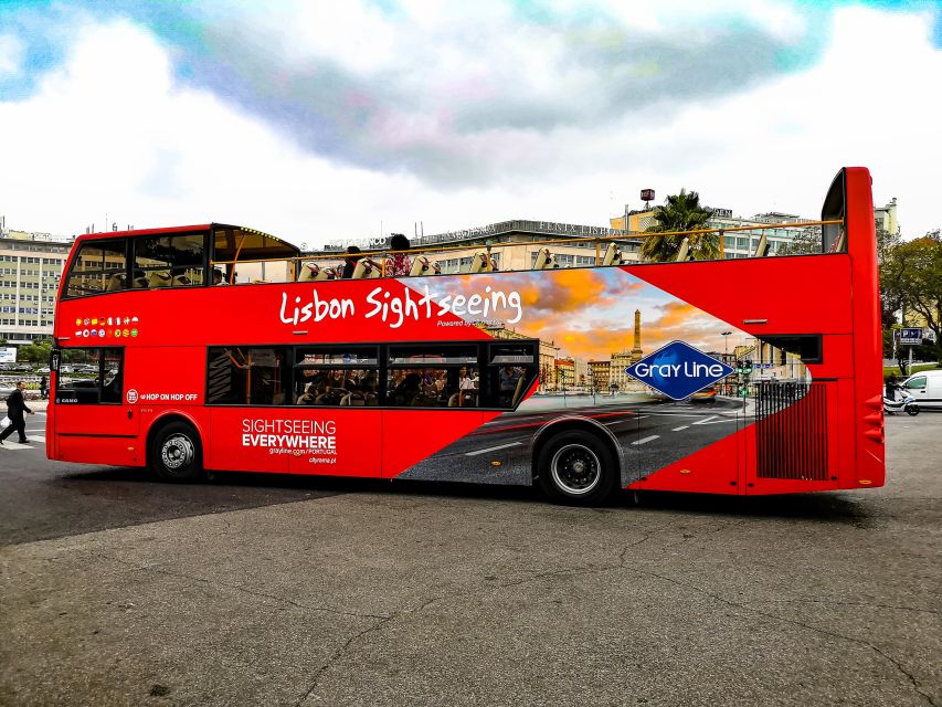 Lisbon: Hop-On Hop-Off Bus Tour - Audio guides, Wi-Fi, and the limits of a recorded tour