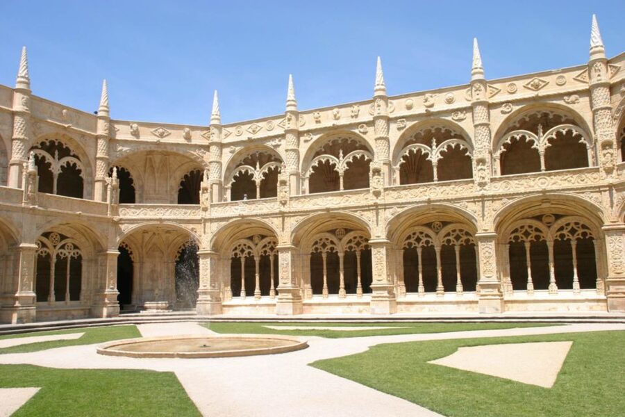 Lisbon: Jerónimos Monastery E-Ticket and Audio Guide - The cloister rewards a slower pace