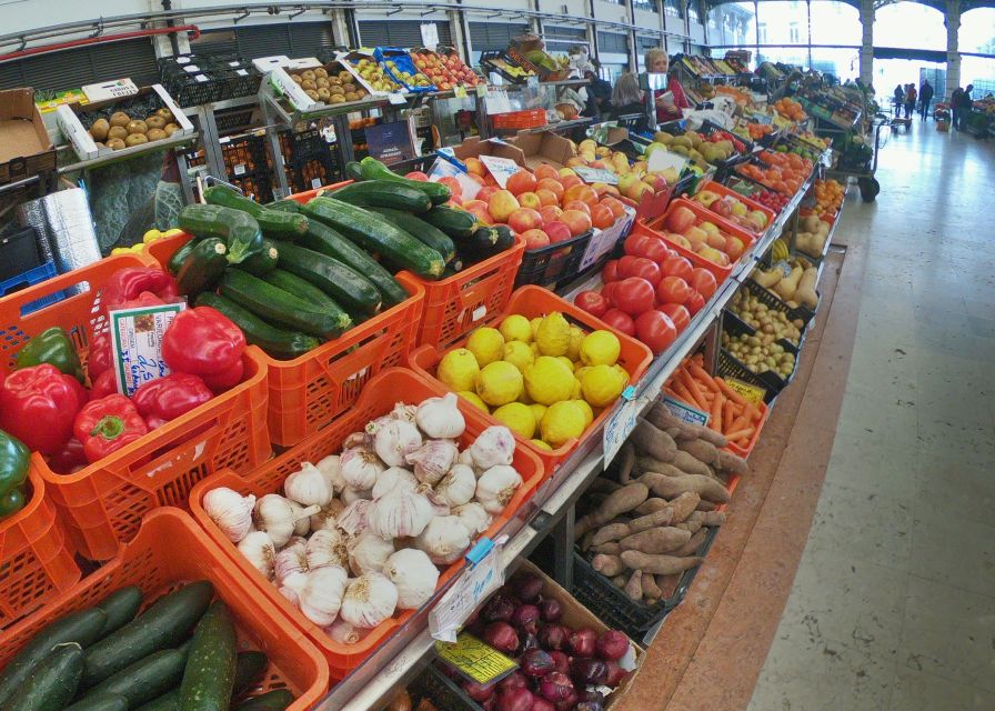 Lisbon: Local Market, Food, and Culture Walking Tour - Returning to Baixa for local bites