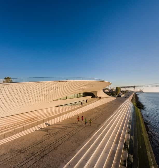 Lisbon: MAAT Gallery and MAAT Central Entry Tickets - MAAT Gallery and its curved waterfront design