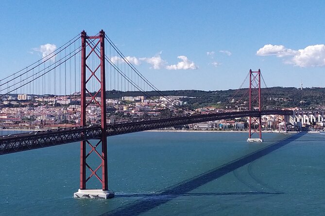 Lisbon: Pena Palace-Cabo da Roca & Cascais Private Tour - Azenhas do Mar is the meal stop to plan around
