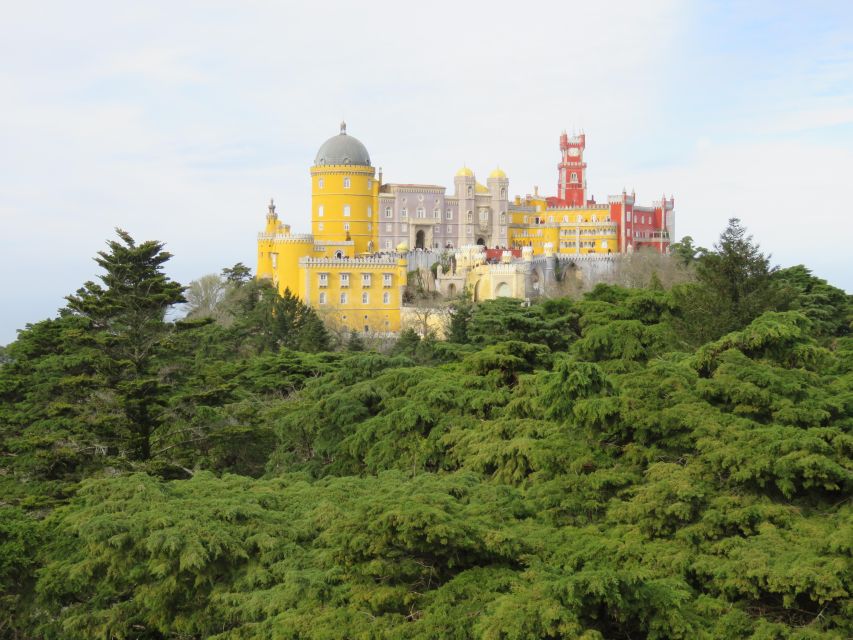 Lisbon: Pena, Regaleira & Atlantic Coast Tour with a Local - Is $76 a fair price?