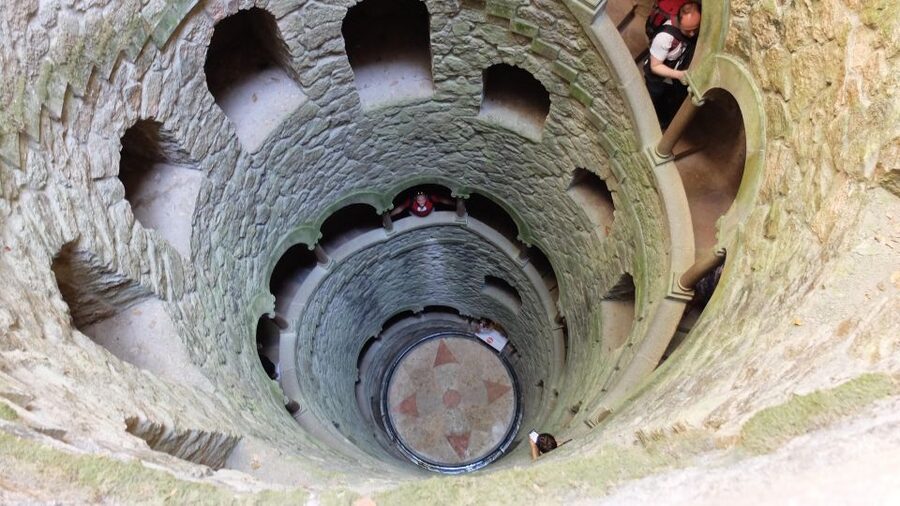 Lisbon: Pena, Regaleira & Atlantic Coast Tour with a Local - Pena Palace and the most famous views