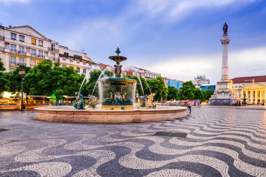Lisbon: Private Grand Experience City Tour - Comfort, age limits, and practical limits