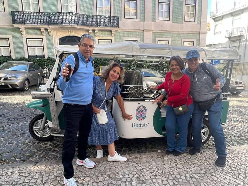 Lisbon: Private Guided Tour by Electric Tuk Tuk - Portas do Sol and Senhora do Monte
