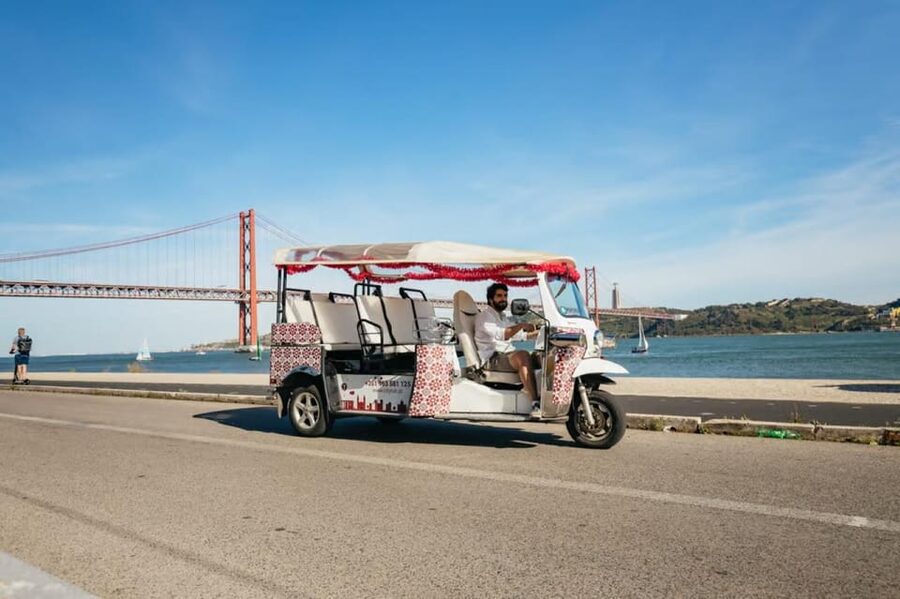 Lisbon: Private Guided Tuk-Tuk Tour with Hotel Pickup - Why a tuk-tuk works so well in Lisbon