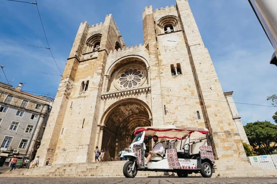 Lisbon: Private Guided Tuk-Tuk Tour with Hotel Pickup - The viewpoints above Lisbon