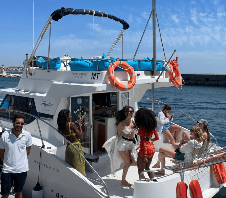 Lisbon: Private Luxury Catamaran Tour with Welcome Drink - How the $500 group price works