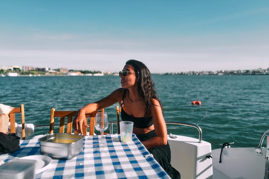 Lisbon: Private Luxury Catamaran Tour with Welcome Drink - Belém Tower and the Discoveries Monument from the water