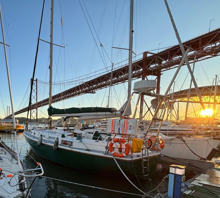 Lisbon: Private Sailing City & Sunset Tour - Why Lisbon makes sense from the Tagus River