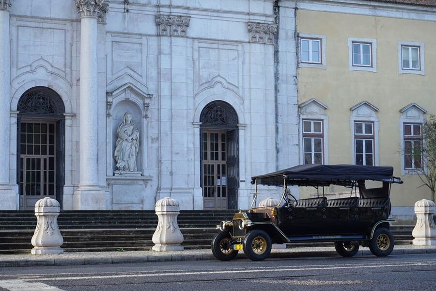 Lisbon: Private Sightseeing Tour in a Vintage Tuk Tuk - FAQ