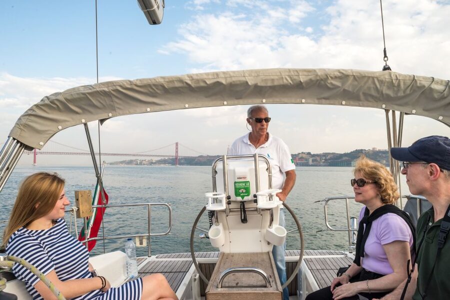 Lisbon: Private Sunset Cruise on the Tagus River with Drink - How the private format affects the price