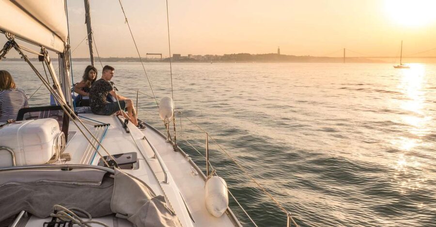 Lisbon: Private Sunset Cruise on the Tagus River with Drink - Sailing under the 25 de Abril Bridge