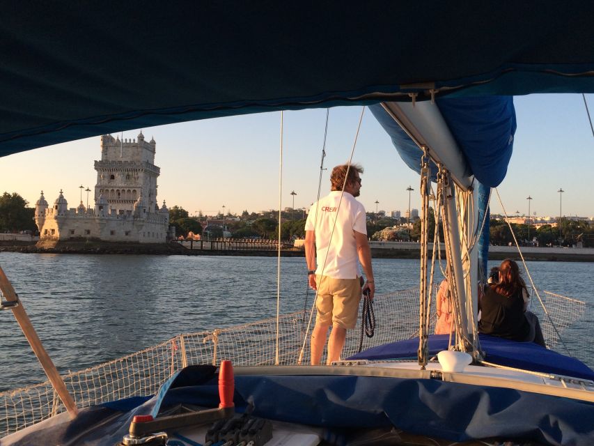 Lisbon: Private Sunset Sailing Tour with Champagne - Crossing toward the south bank and Cristo Rei