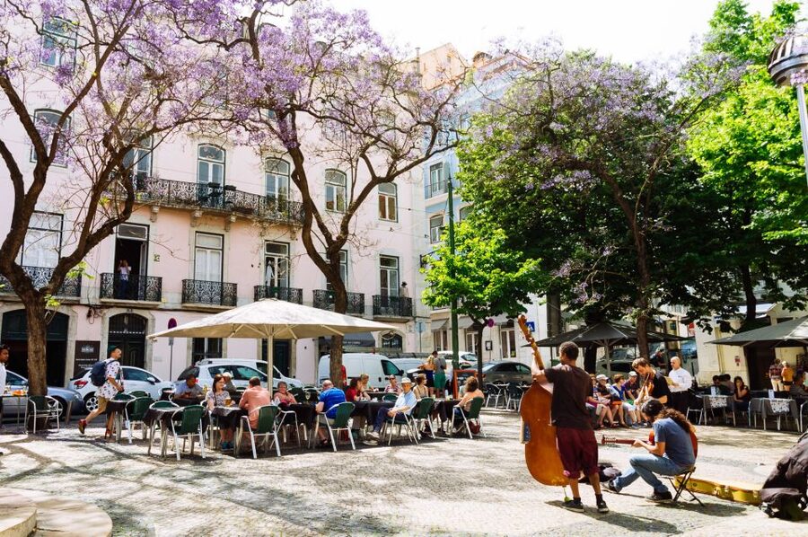 Lisbon: Private Tour with Locals – Highlights & Hidden Gems - Why the private format can be worth $100