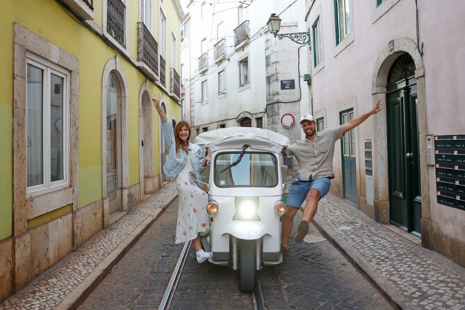 Lisbon Private Tuk Tuk Tour: City Highlights - São Pedro de Alcântara and Príncipe Real