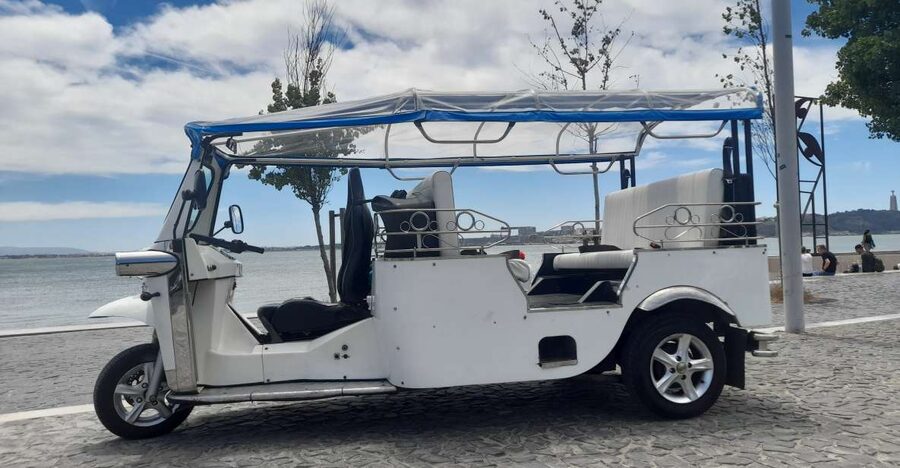 Lisbon: Private Tuk-Tuk Tour for 2 hours - Why a Tuk-Tuk Works So Well in Lisbon