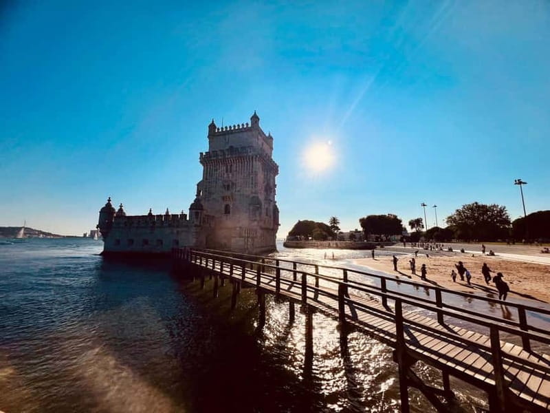 Lisbon: Private Tuk Tuk Tour with Polaroid Photos - Returning through Baixa and the riverfront