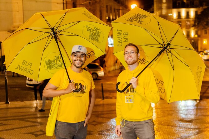 Lisbon: Pub Crawl with Open Bar, Shots & VIP Club Entry - Starting in Bairro Alto at Praça Luís de Camões