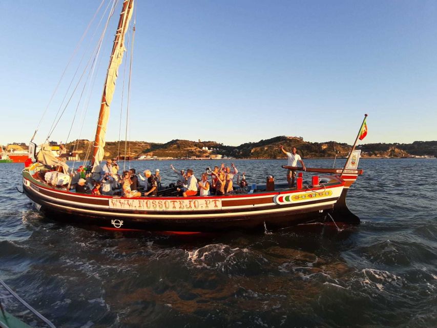 Lisbon: River Tagus Sightseeing Cruise in Traditional Vessel - Key points to know before booking