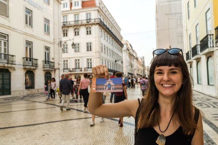 Lisbon: Rua Augusta Arch Admission Ticket - The elevator and the final spiral staircase