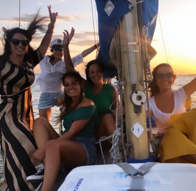 Lisbon: Sailboat Sunset Tour with a Drink - Setting out from Doca de Alcântara