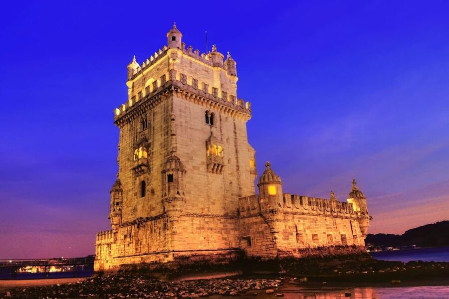 Lisbon: Sailboat Tour w/ Local Guide and Open Bar Green Wine - Belém Tower from the water