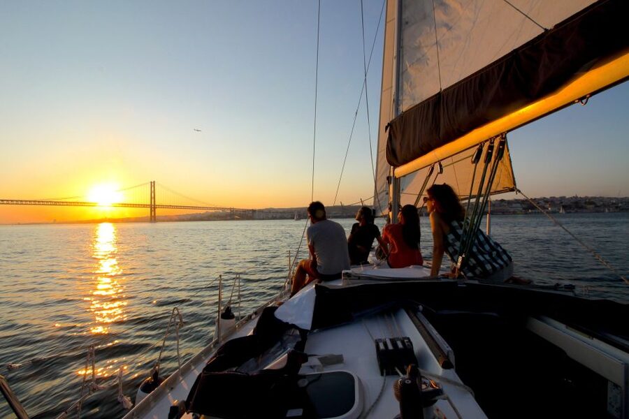 Lisbon: Sailing Tour with Wine and Snacks - Leaving Doca de Alcântara and finding the boat