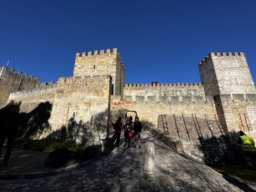 Lisbon: Saint George's Castle Entry Ticket and Guided Visit - What is not included in this castle experience