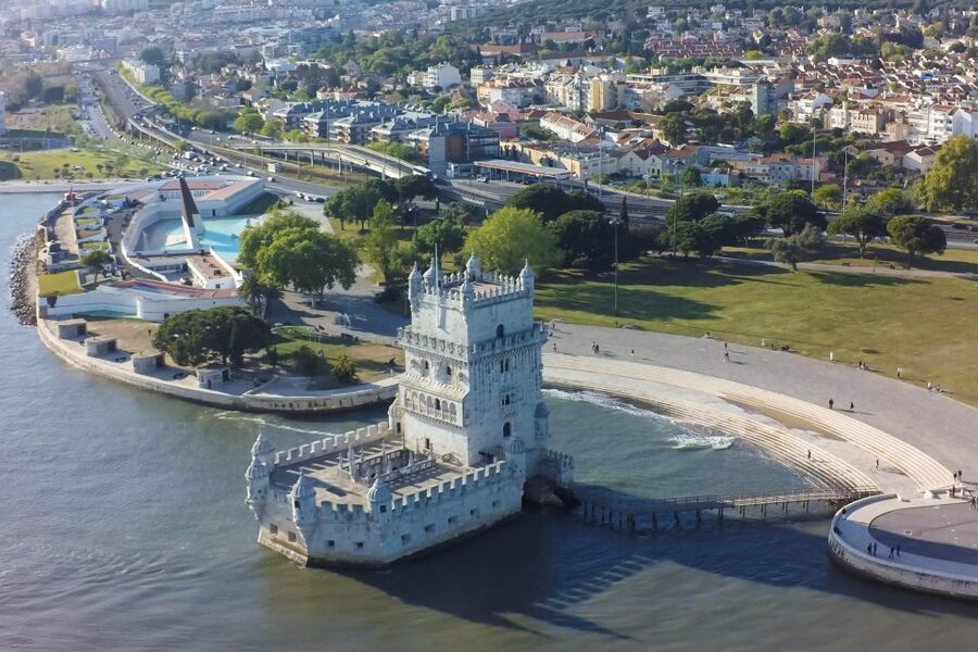 Lisbon: São Jorge Castle E-Ticket and Audio Guide - Getting through the entrance without wasting your morning