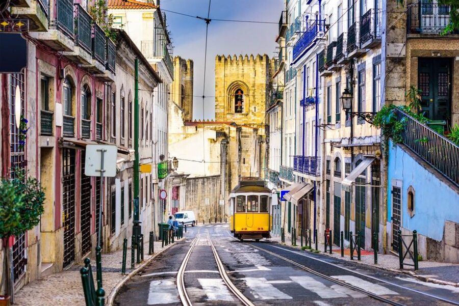 Lisbon: São Jorge Castle E-Ticket and Audio Guide - The castle entrance, Martim Moniz Door, and the old neighborhood
