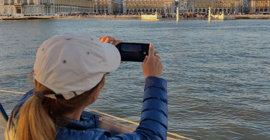 Lisbon: Scenic Day & Sunset Boat Tour with a Drink - Belém’s monuments from the water