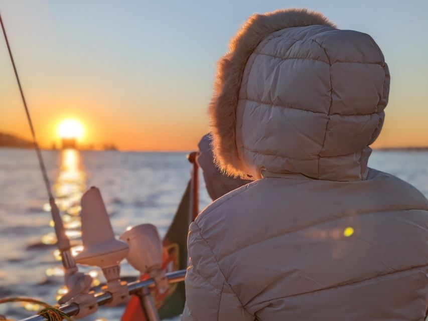 Lisbon: Scenic Day & Sunset Boat Tour with a Drink - What the crew adds to the trip