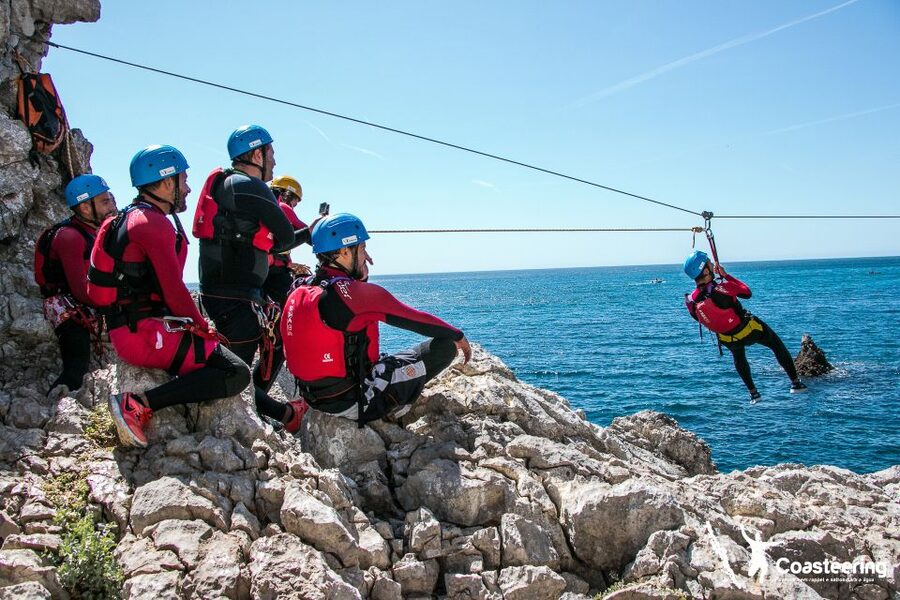 Lisbon: Sesimbra/Arrábida Natural Park Coasteering Adventure - Why this coast is made for coasteering