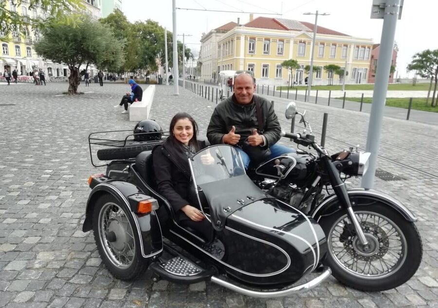 Lisbon: Sidecar Tour - Viewpoints, back streets, and a flexible route