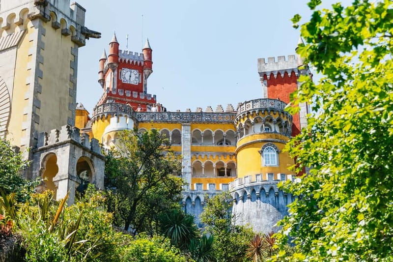 Lisbon: Sintra, Pena, Cabo da Roca, Cascais Tour with Pickup - Key points to know before booking