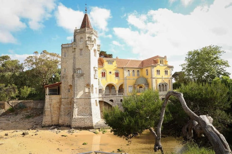 Lisbon: Sintra, Pena, Cascais & Cabo Day Tour with Tickets - A small Mercedes van makes the long day easier