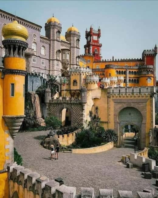 Lisbon: Sintra, Pena Palace, Moorish Castle & Regaleira Tour - Who will enjoy this tour most