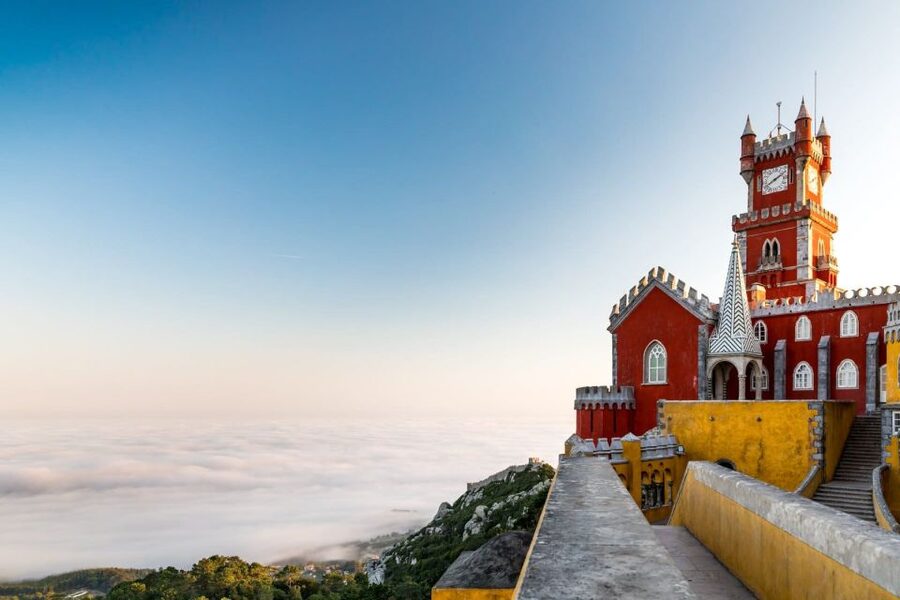 Lisbon: Sintra, Pena Palace, Quinta Regaleira, Cascais Tour - The guides make the difference