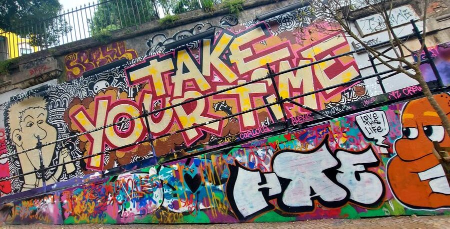 Lisbon Street Art Lovers Walk - Starting in Mouraria, where old streets meet new art