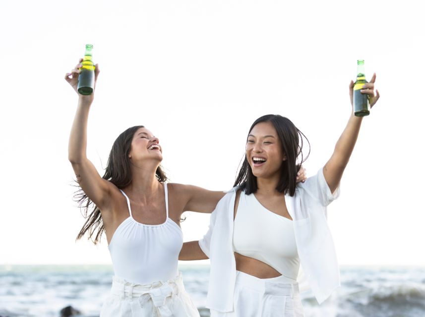 Lisbon: Sunset Boat Party Cruise with DJ and Open Bar - When sightseeing gives way to dancing