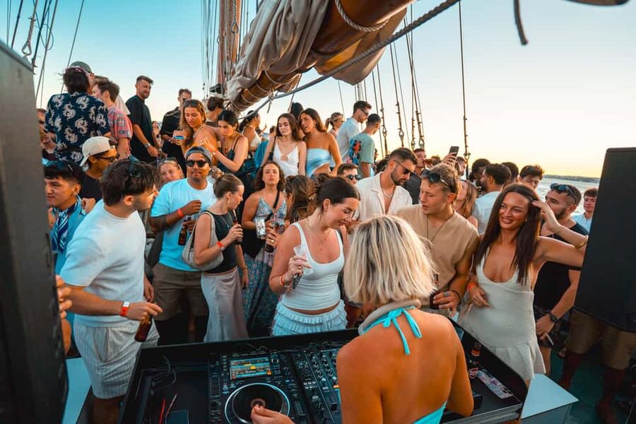 Lisbon: Sunset Boat Party with Live DJ and Night Club Entry - What Your $25 Ticket Covers