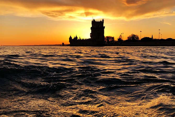 Lisbon: Sunset Cruise With Drinks on Spacious Yacht - The crew makes the difference