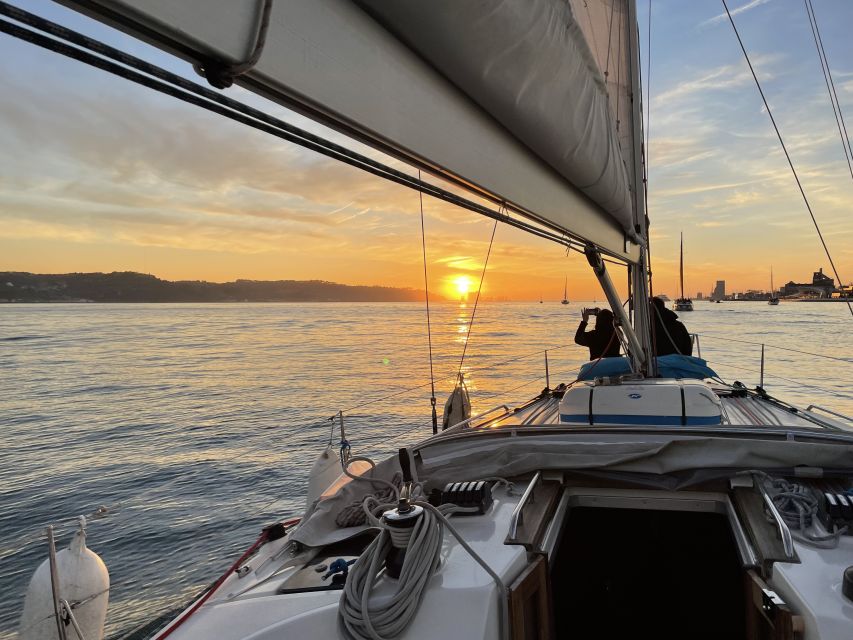 Lisbon: Sunset Sailing Boat Cruise with Wine - What the wine service is really like