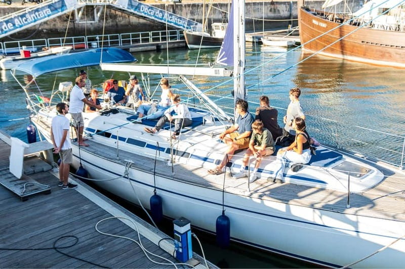Lisbon: Sunset Sailing Boat Tour with Drinks - Why Lisbon’s sunset belongs on the Tagus