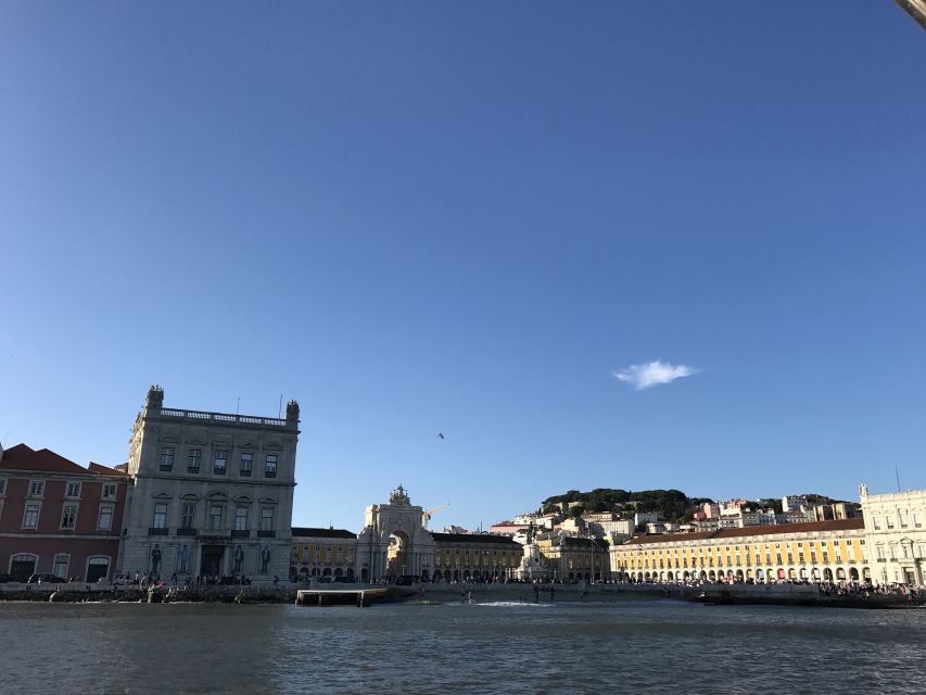 Lisbon Sunset Sailing – Small Group (max 10) Wine & History - Who will enjoy this sailing trip most