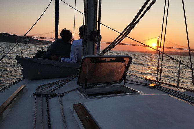 Lisbon Sunset Sailing Tour with White or Rosé Wine and Snacks - Padrão dos Descobrimentos and Portugal’s seafaring story