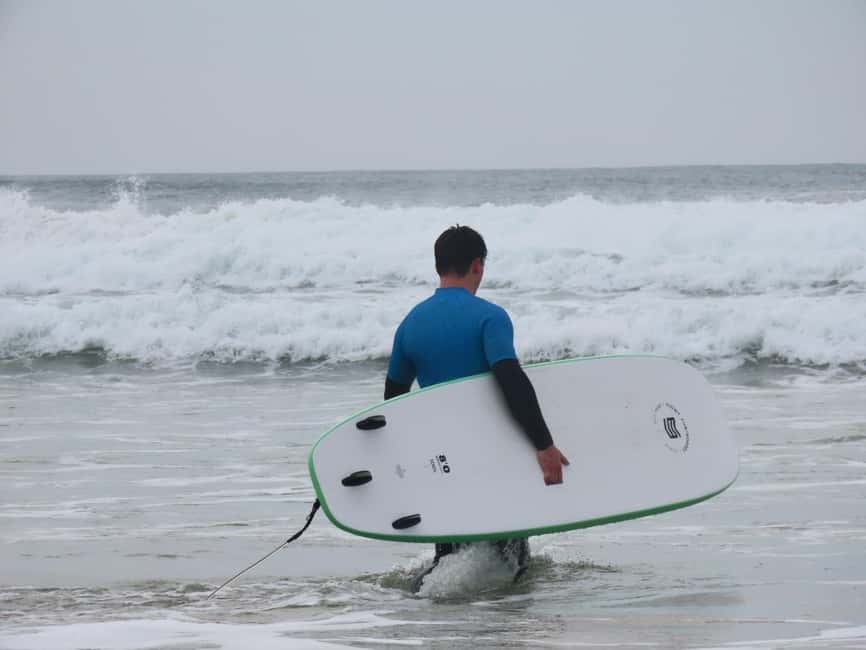 Lisbon Surf Guide - Surf class & Pick Up - A friendly introduction to Portuguese surf culture